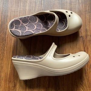 crocs wedge heels
